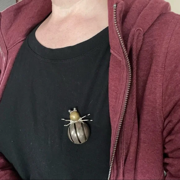 Vintage Taxco sterling pin beetle bug - Picture 8 of 8